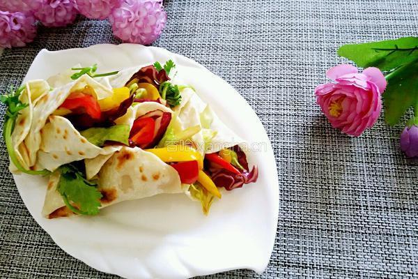 彩椒双色甘蓝卷饼的做法图解10