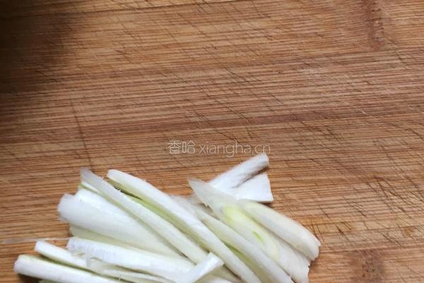 辣椒炒鸡蛋的做法图解4