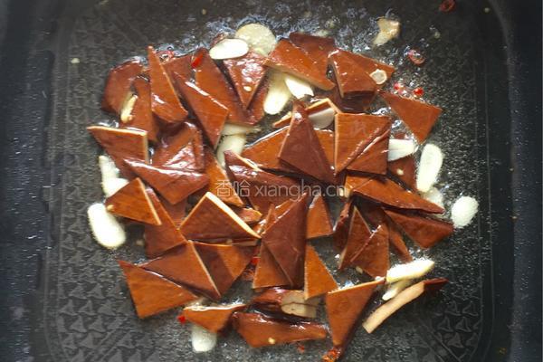 爆炒豆干的做法图解5