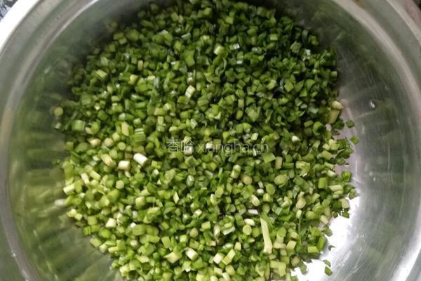 韭菜米饭盒子的做法图解2