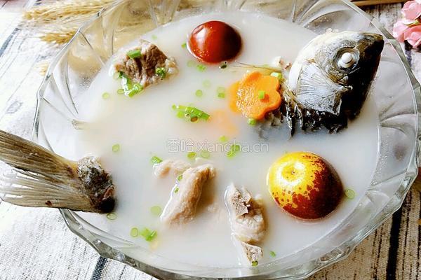 鲫鱼排骨汤的做法图解5