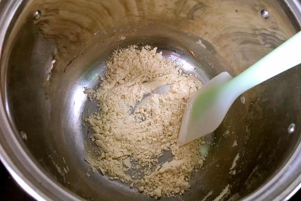 奶油蘑菇汤的做法图解3