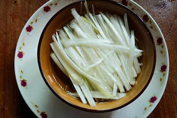 清蒸黄花鱼的做法图解3
