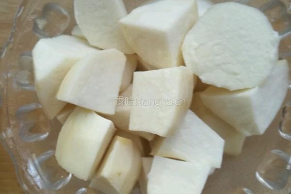 芋头红烧肉的做法图解2