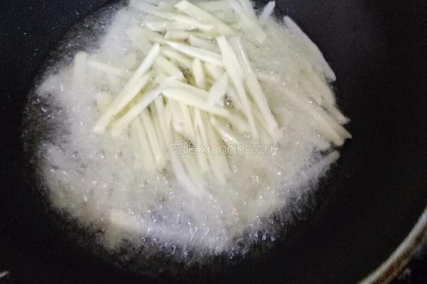 番茄酱土豆丝的做法图解2