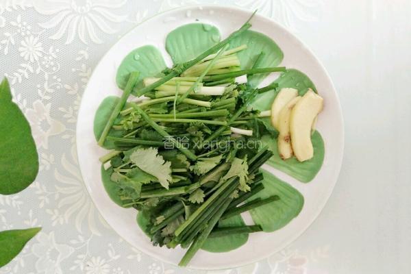 鱼头豆腐汤的做法图解2