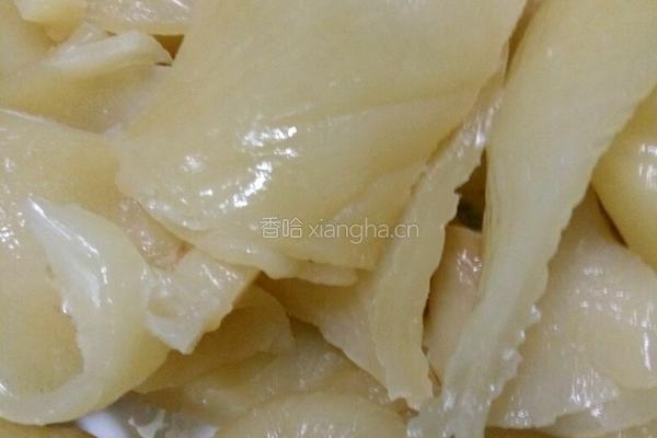 排骨花胶乌鸡汤的做法图解8