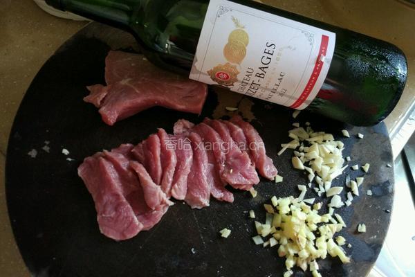 红酒炖鹿肉的做法图解1