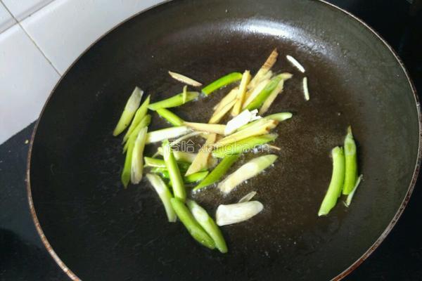 爆炒黄鳝的做法图解6