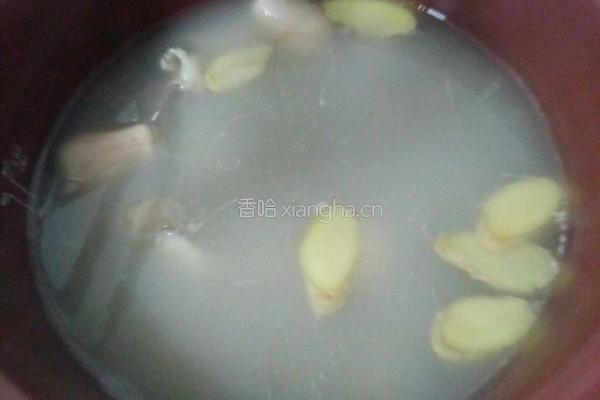排骨芋头汤的做法图解5