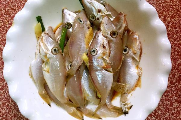 椒盐香煎马面鱼的做法图解2