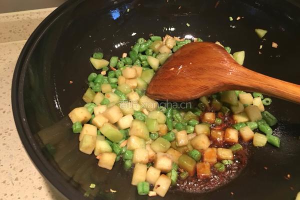 茄子豆角面的做法图解5