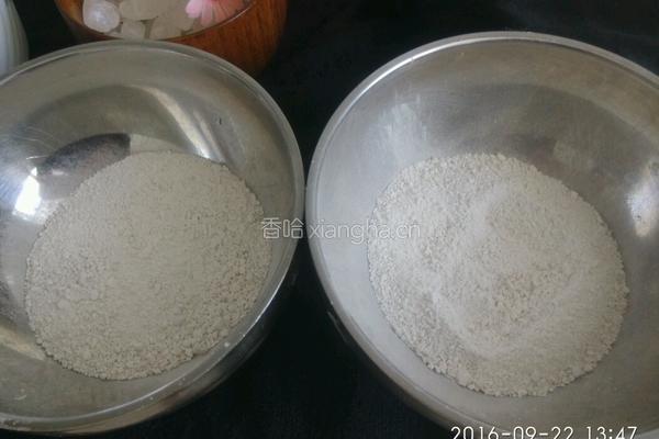 椰汁马蹄糕的做法图解2