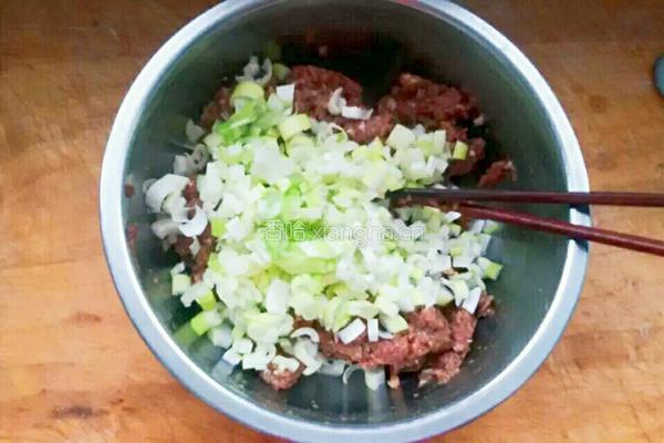 牛肉懒龙的做法图解2