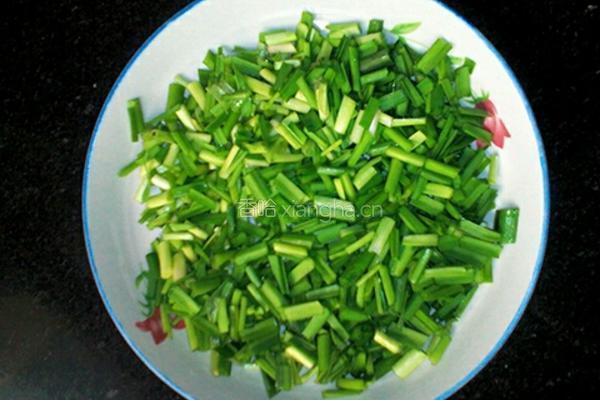 韭菜疙瘩的做法图解3