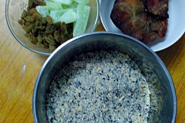 自制月饼馅料的做法图解1