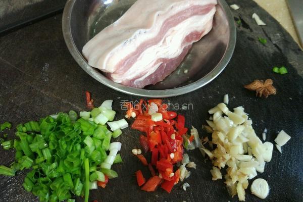 虎皮扣肉的做法图解1