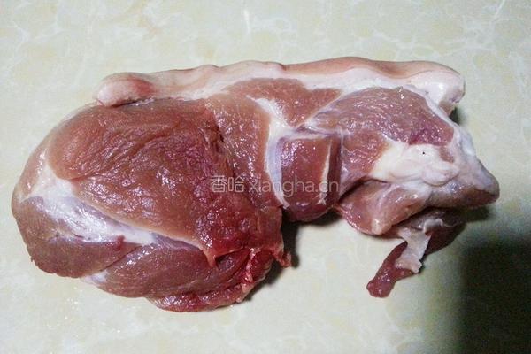 宫廷香卤肉的做法图解1