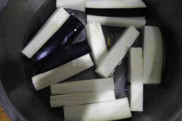 茄子土豆的做法图解1