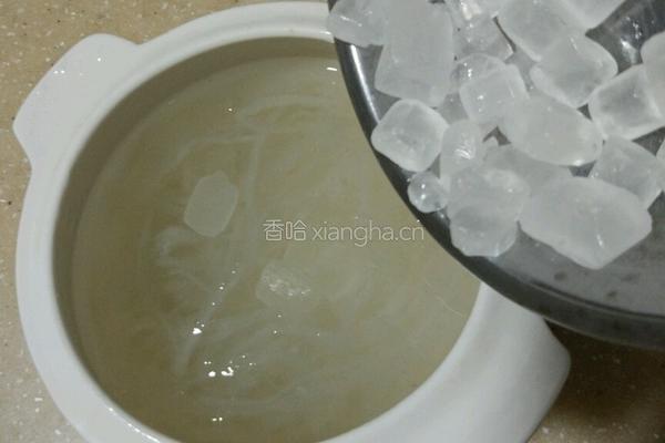 燕窝炖冰糖的做法图解4