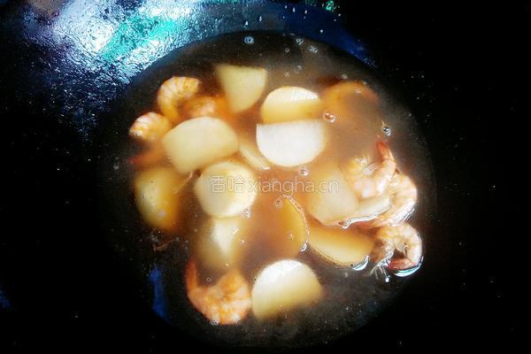白萝卜炖虾的做法图解5