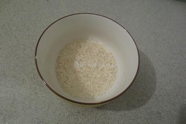 银耳莲子粥的做法图解5
