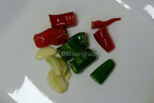 木耳炒油条的做法图解3