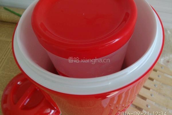 自制草莓酸奶（ EasiYo酸奶机）的做法图解9