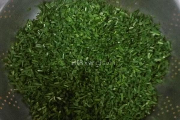 韭菜发面油饼的做法图解5