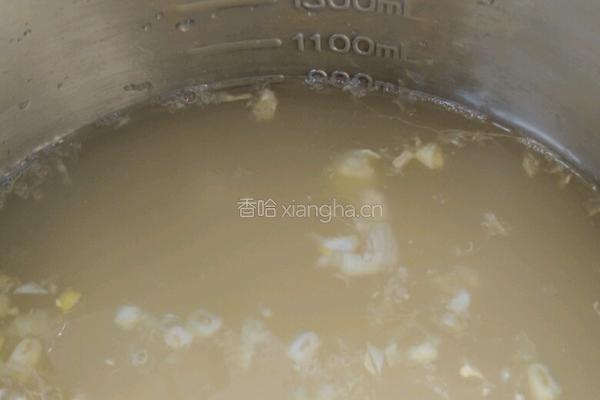 宝宝早餐之 奶香玉米汁的做法图解3