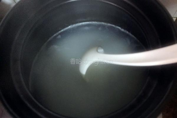 皮蛋瘦肉粥的做法图解5
