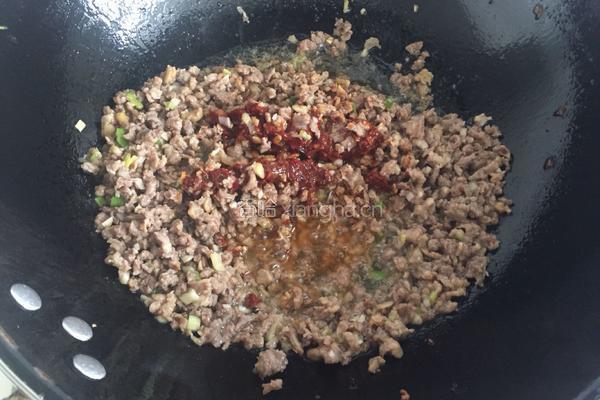 牛肉臊子的做法图解7