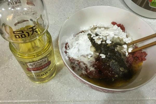 核桃油煎黑胡椒牛肉饼的做法图解6
