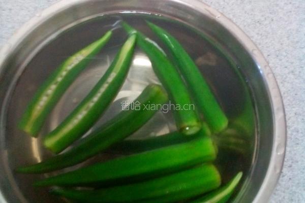 蒜香金针菇秋葵的做法图解9
