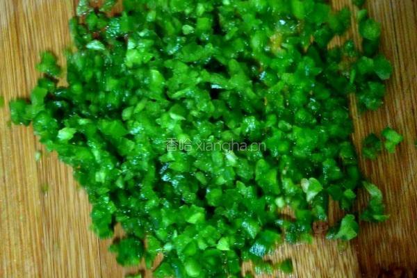 玉米面蒸饺的做法图解1