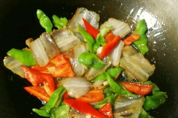 爆炒腊肉的做法图解6