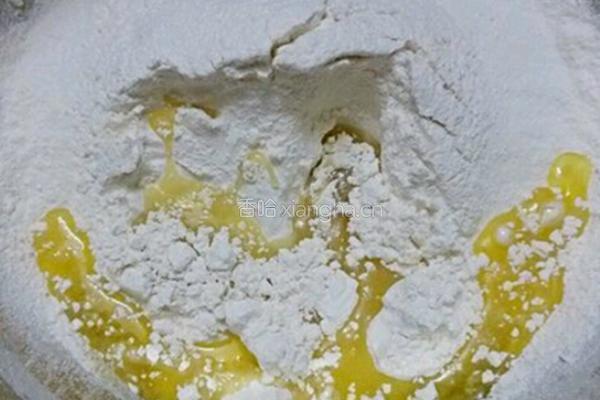 紫薯肉松蛋黄酥的做法图解4