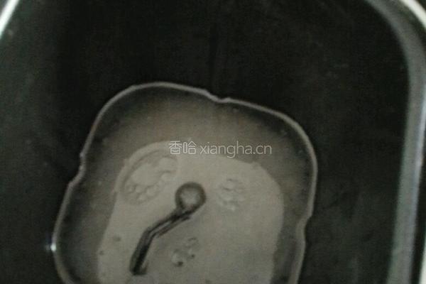 梅花型豆沙面包(面包机版）的做法图解1
