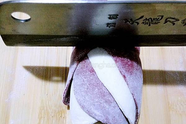 双色玫瑰花馒头的做法图解17