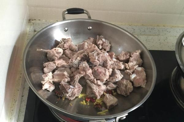 秘制排骨焖面的做法图解5