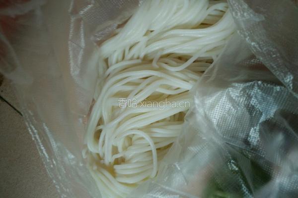 杂酱香菇米粉的做法图解4