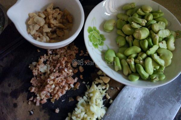 香酥蚕豆肉沫的做法图解1
