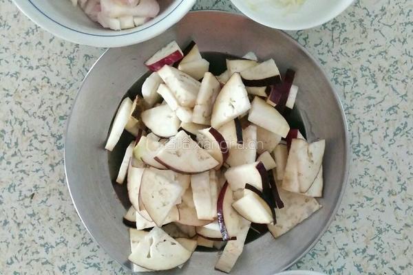 洋葱爆茄子的做法图解7