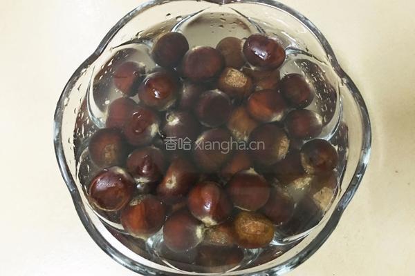 糖炒板栗的做法图解2