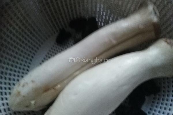 爆炒杏鲍菇的做法图解1