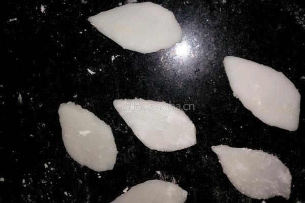 水仙花点心的做法图解2
