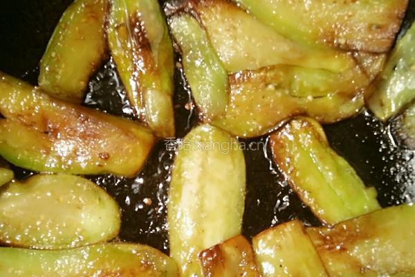 香辣茄子片的做法图解4