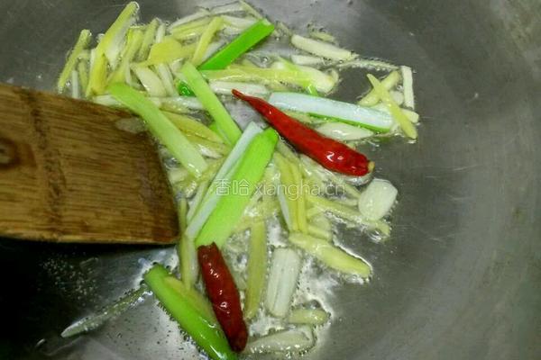 炖艳鲅鱼的做法图解2
