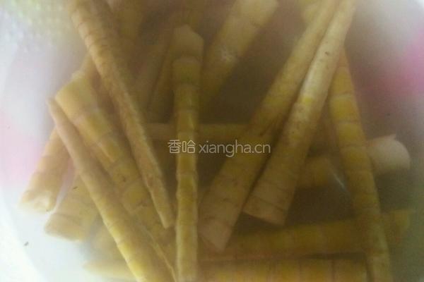 麻辣竹笋条的做法图解2