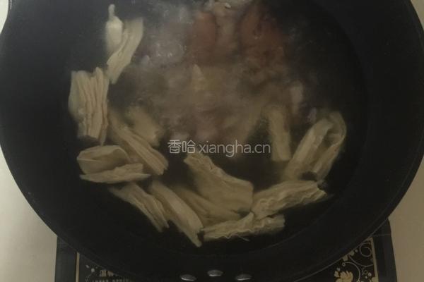 猪蹄木耳汤的做法图解3